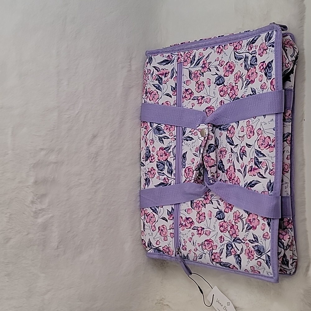 Vera Bradley Cassarole Carrier Hummingbird Ditsy